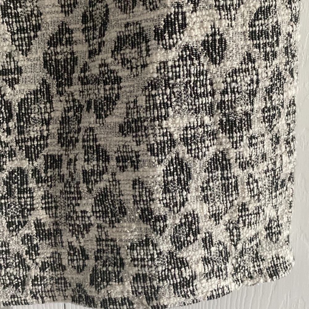 NWT Dolan Anthropologie Asymmetrical Black & White Tweed Ruffle Top-Size Medium - Picture 9 of 14